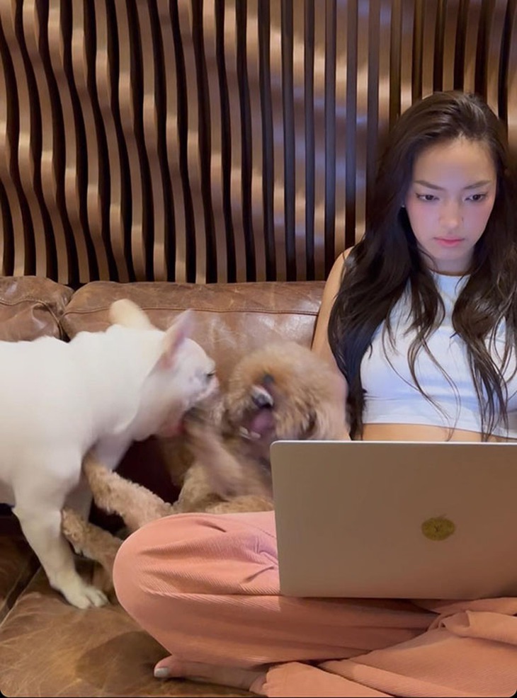 Ảnh vui sao Việt 8-1: Vợ chồng Huy Trần - Ngô Thanh Vân vui nhộn - Ảnh 6.