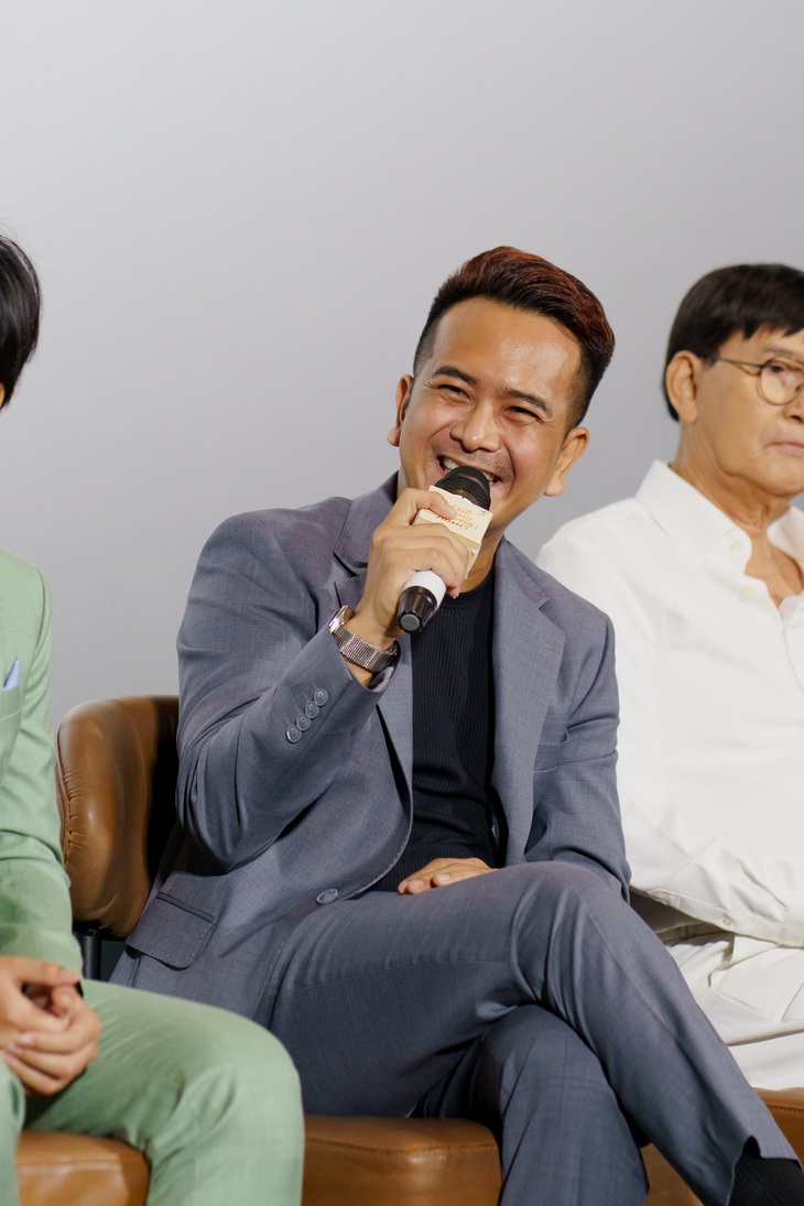 Hùng Thuận bất ngờ "hỏi khó" Trấn Thành