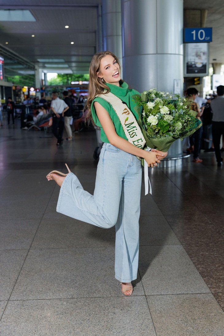 Miss Earth Air 2022 Sheridan Mortlock.