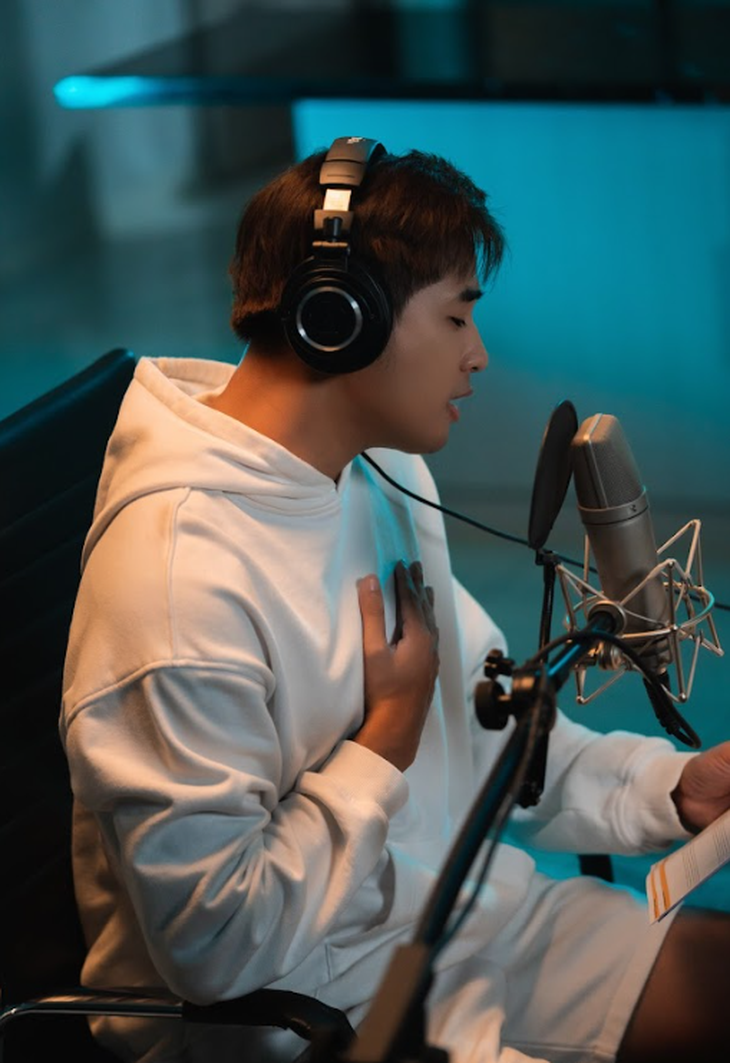 Khải Đăng thử sức và làm mới âm nhạc với một tinh thần tươi vui hơn trong Em đẹp nhất trên đời.