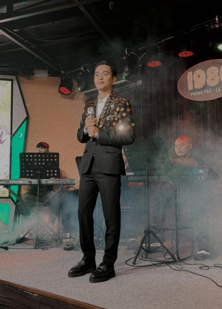 "Ông hoàng nhạc chuông nhạc chờ" Liu Quốc Việt tái xuất sau 8 năm