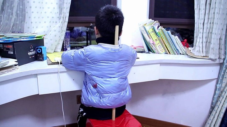 Tôi cũng không ngờ cái lỗ tròn này lại thú vị đến vậy!