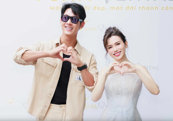 Song Luân điển trai khi tham dự lễ khai trương cơ sở kinh doanh của Sĩ Thanh.&nbsp;Sau khi gây ấn tượng với hàng loạt vai diễn ấn tượng, khán giả vẫn mong chờ anh có sự bứt phá mạnh mẽ trong lĩnh vực điện ảnh trong thời gian tới