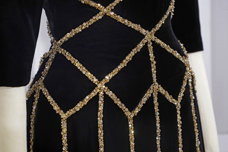 Adele ‘chốt đơn’ thiết kế của Công Trí trong show diễn mới nhất - Ảnh 3.