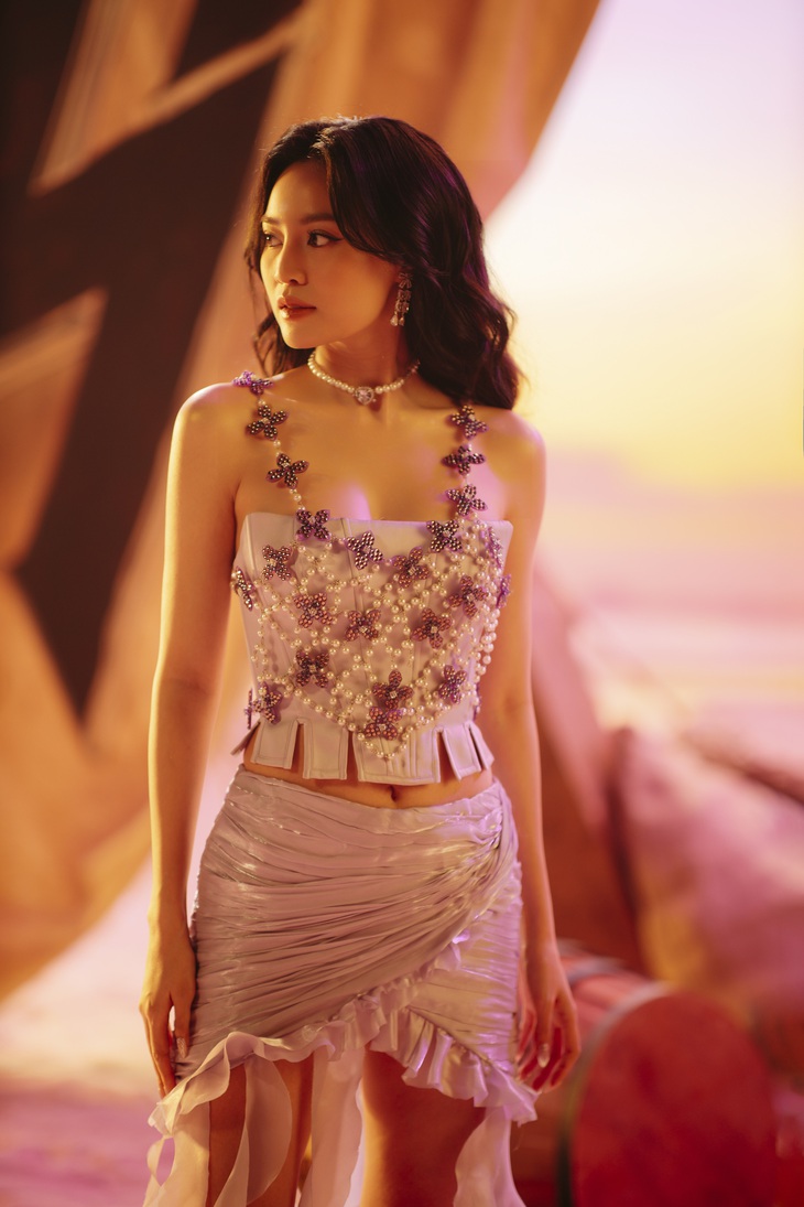 "Chị đẹp" Ninh Dương Lan Ngọc