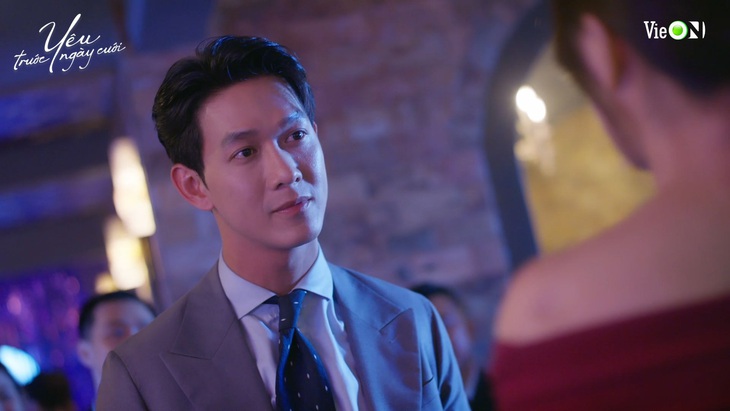 Huy Hoàng (Song Luân) đưa ra lời đề nghị với số tiền 1 tỉ, sau lời từ chối đanh thép từ Nhật Phương (Minh Trang) trong teaser 2 khiến khán giả không khỏi tò mò