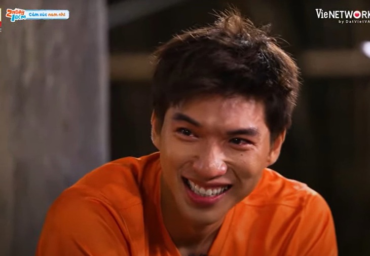 Hieuthuhai nổi lên như một "cây hài" trong 2 ngày 1 đêm - Ảnh chụp từ màn hình