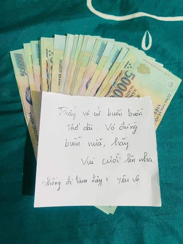 "Tình cảm" cứ thế này thì lại đong đầy.