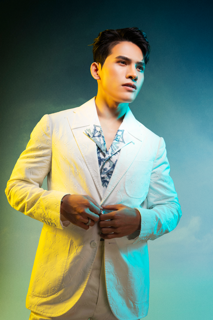 Quốc Thiên bày tỏ mong muốn định hướng mình theo phong cách một quý ông uyển chuyển, gai góc thay vì hình ảnh an toàn như trước để ghi dấu trong tâm trí khán giả