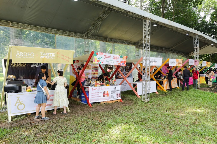 Đầu bếp từ chuỗi nhà hàng 5 sao đem đến trải nghiệm ẩm thực cao cấp cho người tham gia