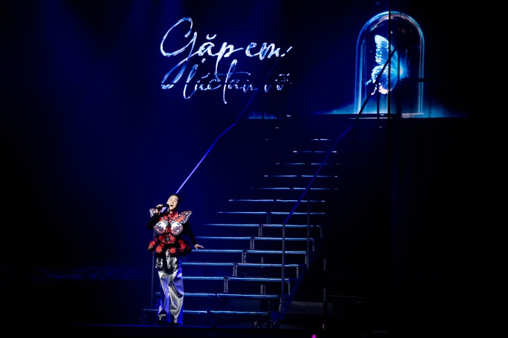 Hình tượng Bướm mặt trăng được Trung Quân khai thác triệt để