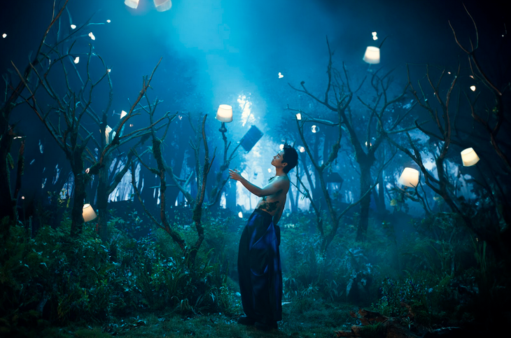 Tăng Duy Tân trong MV Cắt đôi nỗi sầu