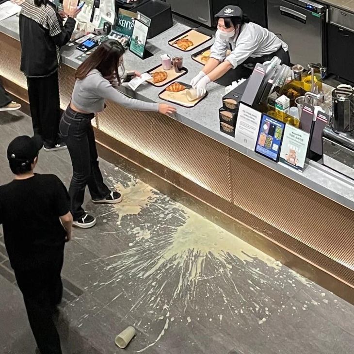 Bức ảnh phát ra âm thanh.