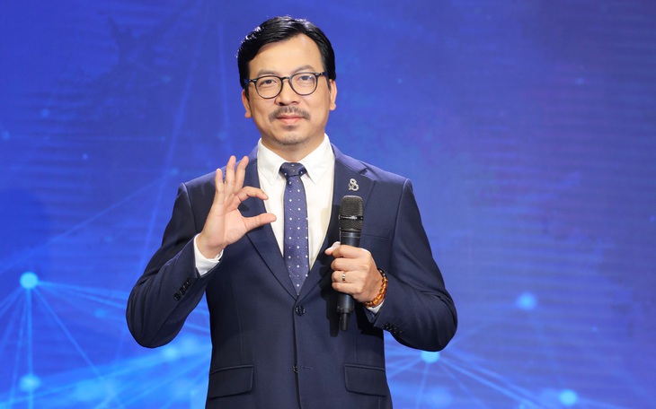 "Giáo sư Xoay" Đinh Tiến Dũng cầm trịch Cơ hội cho ai? mùa 5