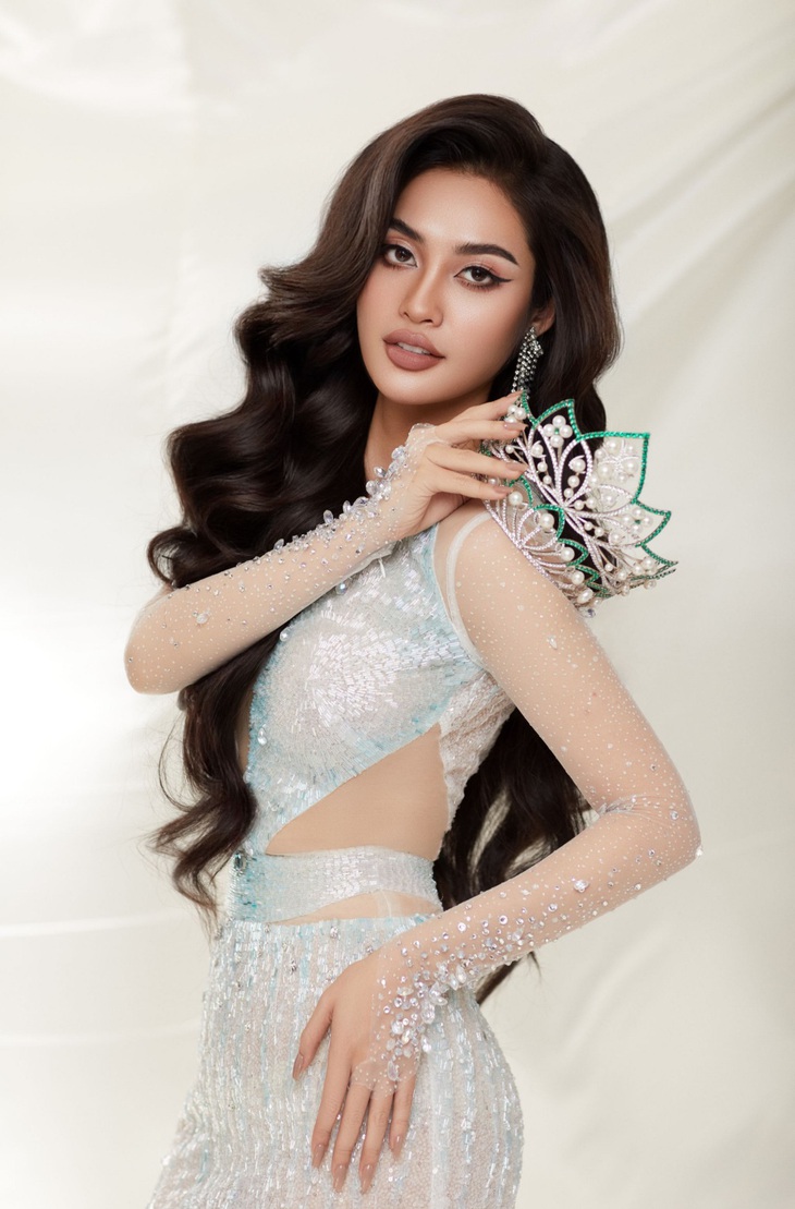 Hình ảnh mới nhất của Nông Thúy Hằng gửi đến Hoa hậu Hữu nghị quốc tế 2023