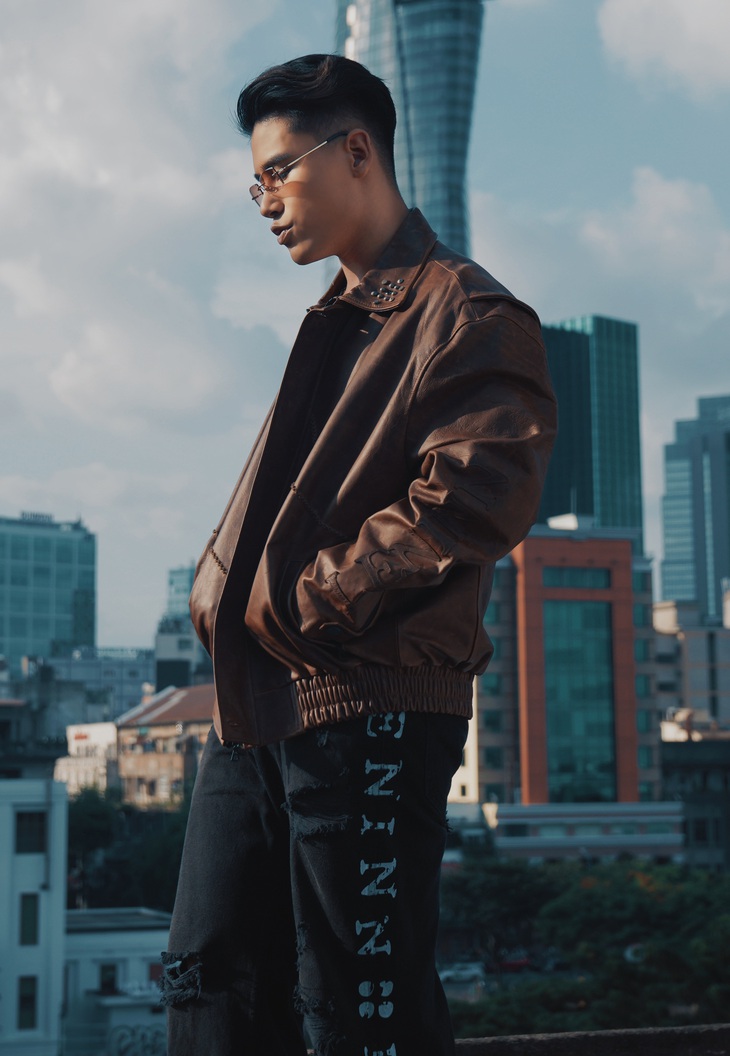 GDUCKY trong Bạn đời là một rapper nổi tiếng nhưng đã đánh mất “bạn đời" của mình.