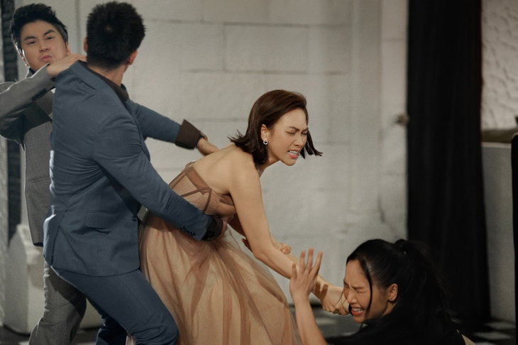 Phương Anh Đào lột xác mạnh mẽ hoàn toàn thoát khỏi hình tượng "nàng thơ"