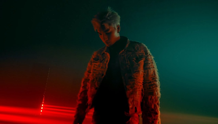 Ai cũng phải bắt đầu từ đâu đó&nbsp;được khán giả dự đoán sẽ là màu sắc âm nhạc chủ đạo cho album đầu tay của HIEUTHUHAI: dữ dội, cá tính và gai góc hơn.