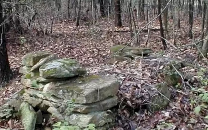 Mắt 10/10 mới thấy khuôn mặt ẩn giấu ở đâu