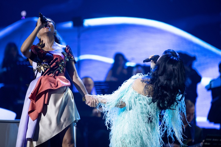 Hai diva hàng đầu Hà Trần và Thanh Lam hòa giọng ca khúc Đỉnh núi lãng quên