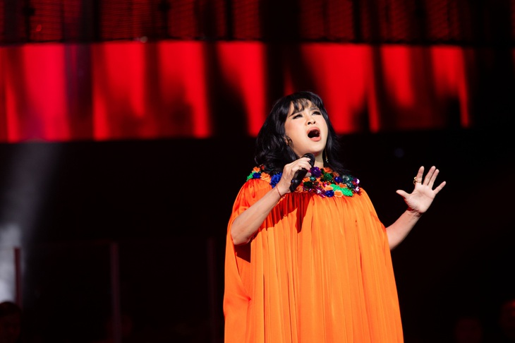 Đỗ Bảo đùa vui Thanh Lam là phép bù trừ của sự dữ dội đối với tính lãng mạn và cái mềm mại trong nhạc của anh. Thanh Lam cho rằng nhạc của Đỗ Bảo có rất nhiều “đất" cho những nghệ sĩ cá tính như Thanh Lam thể hiện