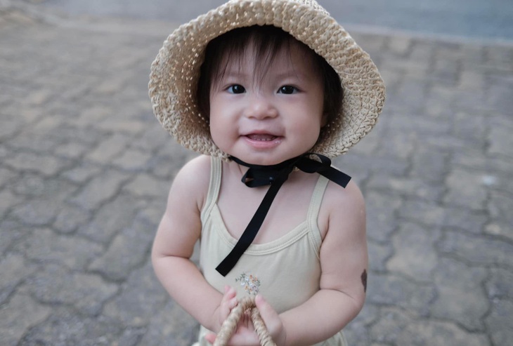 Cận cảnh nhan sắc của "Idol giới trẻ" - Pamyeuoi