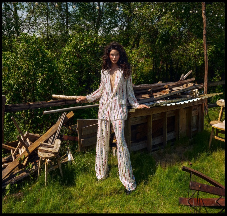 H'Hen Niê tiết lộ tự tranh thủ tập luyện mọi lúc mọi nơi để chuẩn bị vòng công diễn 1