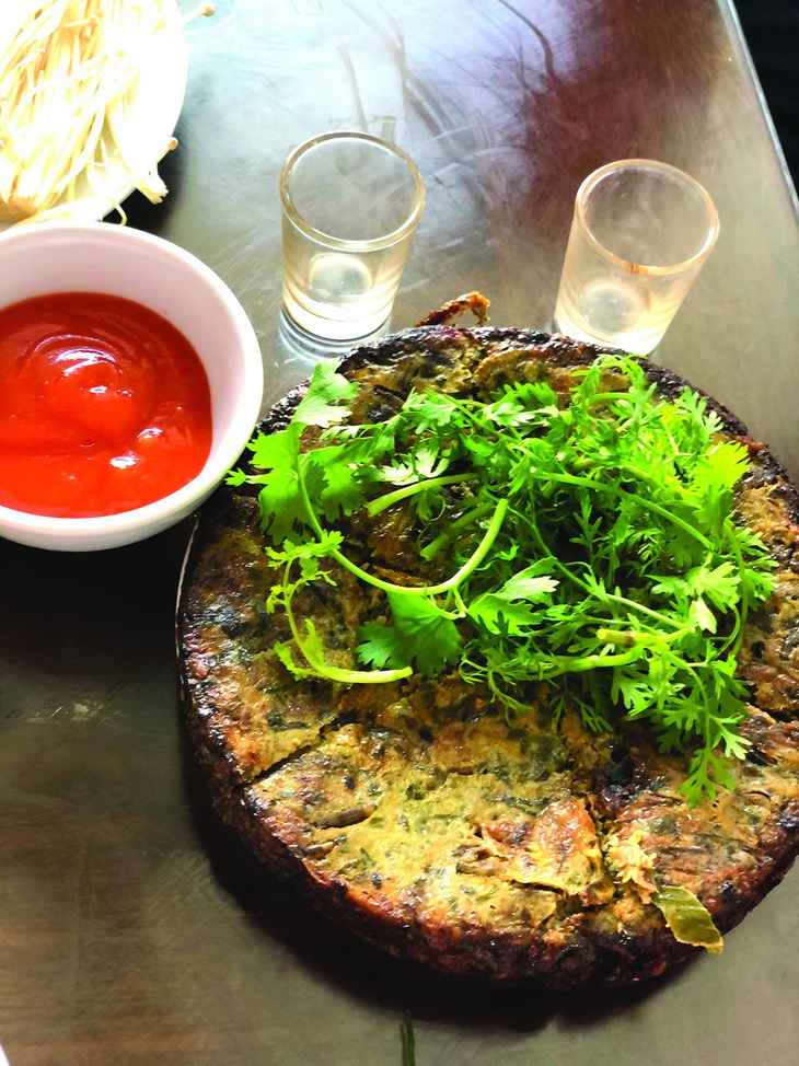 Món chả rươi đúc.