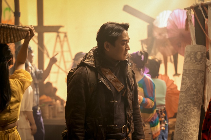 Hứa Vĩ Văn vẫn luôn xứng danh “nam thần” của Vbiz với tạo hình tuy đơn giản nhưng cực kỳ phong độ, cuốn hút