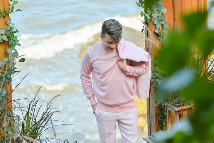 Giọng ca Anh lo cho em hết sẽ tổ chức một buổi họp báo vào ngày 30-11 để giới thiệu đứa con tinh thần của mình đến với công chúng.