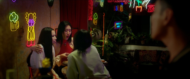 Màn xuất hiện chớp nhoáng của Kiều Minh Tuấn mang đến không ít sự tò mò