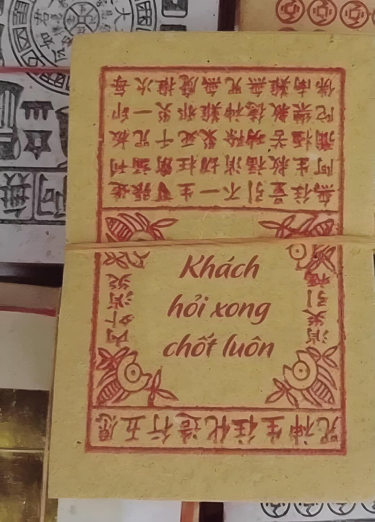 "Bùa" cho mấy chị bán hàng online?! U là trời...