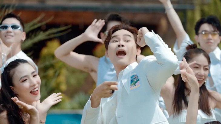 Nam MC khoe giọng hát, đọc rap và vũ đạo&nbsp;