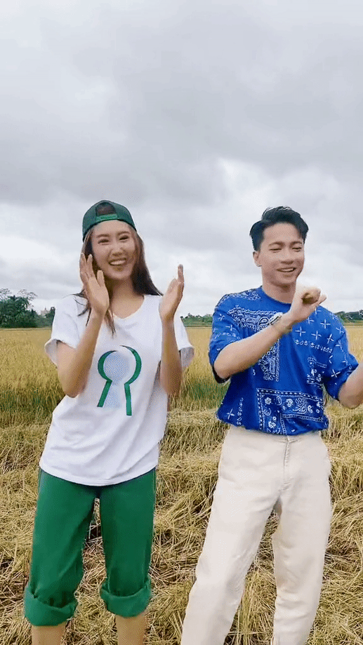 Thúy Ngân và S.T Sơn Thạch thường xuyên đi cùng nhau