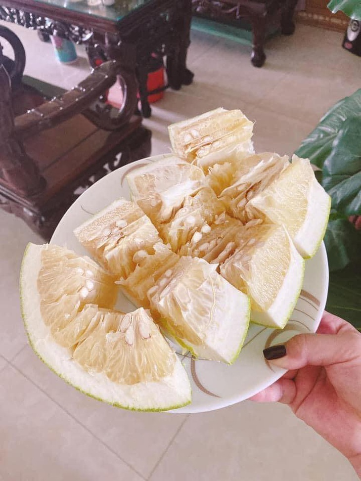 Được "quả" con dâu xám hồn.