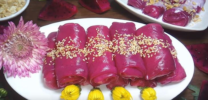 Bánh cuốn/phở cuốn thanh long.