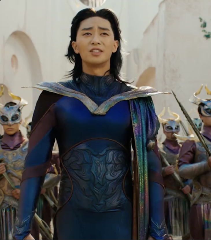 Nhiều fan hụt hẫng với tạo hình thiếu nam tính của tài tử Hàn