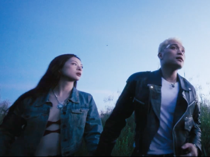 Phạm Việt Thắng và bạn diễn trong MV