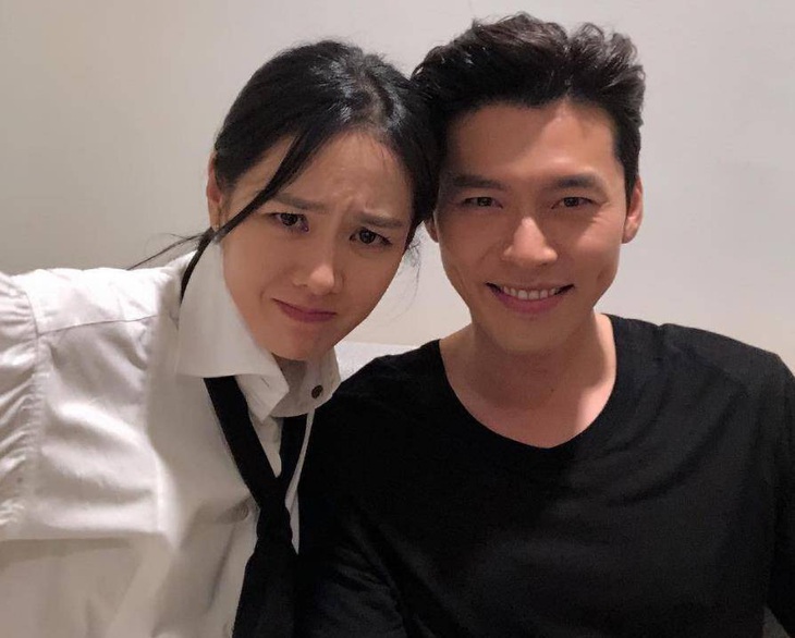 Son Ye Jin đẹp đôi bên Hyun Bin