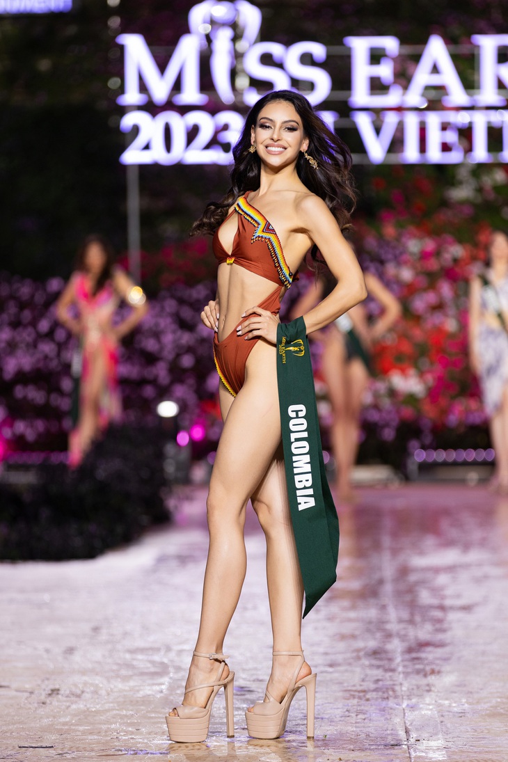 Dàn thí sinh Miss Earth 'sưởi ấm' Đà Lạt với phần thi bikini cực nóng bỏng- Ảnh 6.