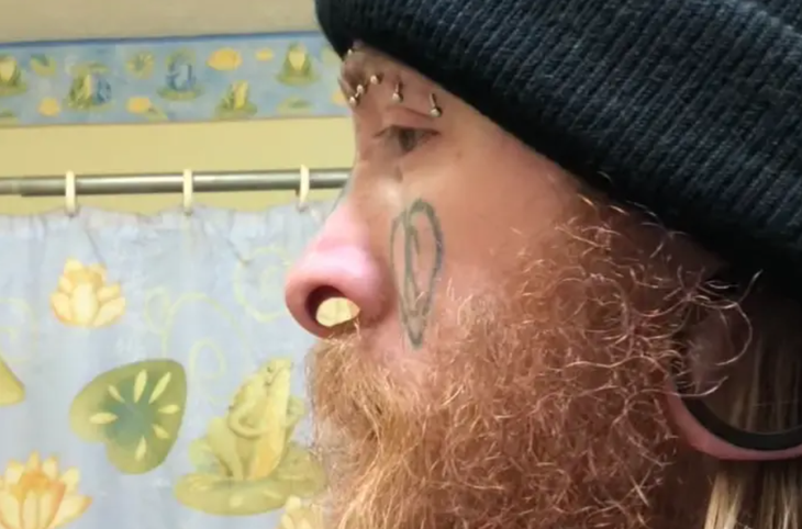 Cận cảnh chiếc mũi với phần 