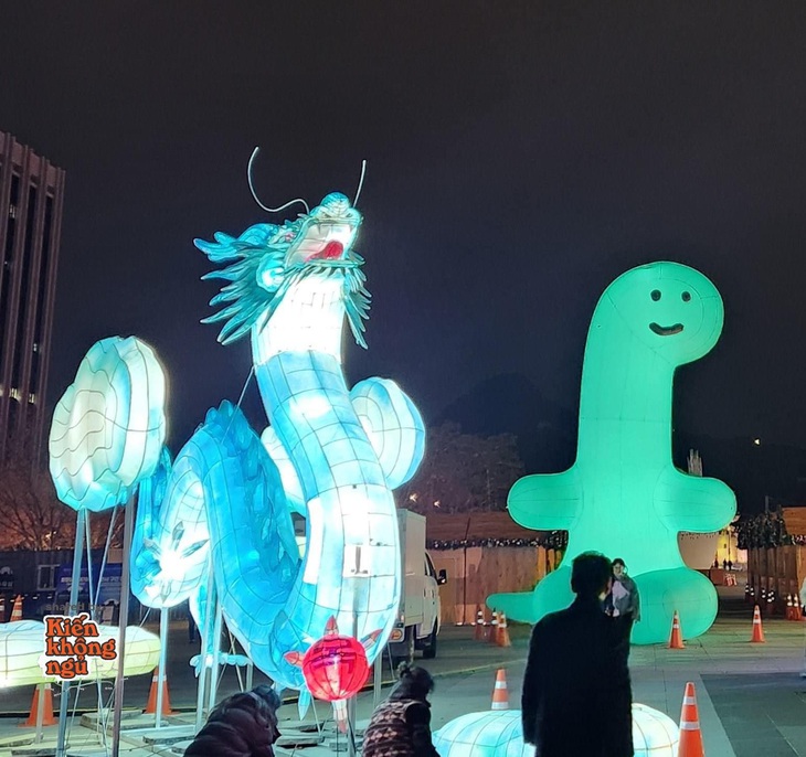 Cùng là rồng mà lạ lắm!