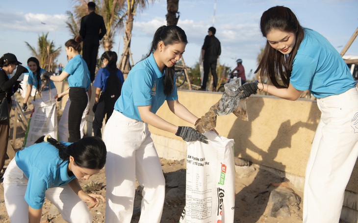Người đẹp Hoa hậu Đại sứ du lịch Việt Nam 