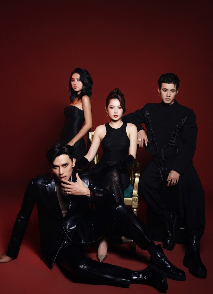 Trịnh Thảo, Chi Pu, Thuận Nguyễn và Trần Ngọc Vàng trong bộ ảnh quảng bá cho Người mặt trời