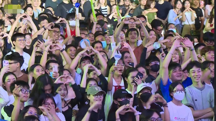 Khán giả trẻ hưởng ứng hoạt động Hozo love cam 