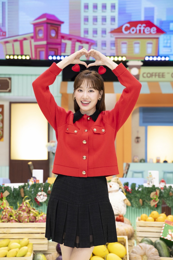 Hari Won flex tình yêu với chồng khiến dàn cast và khán giả "quắn quéo" vì quá đáng yêu 