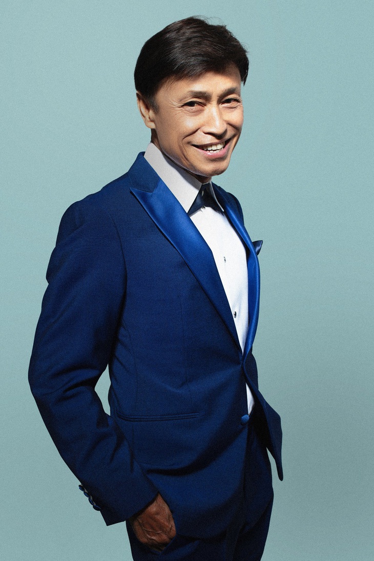 Danh ca Tuấn Ngọc lại là giọng ca vượt thời gian, đầy chất suy tư, như nói hộ nỗi niềm của bao thế hệ người yêu nhạc Việt.