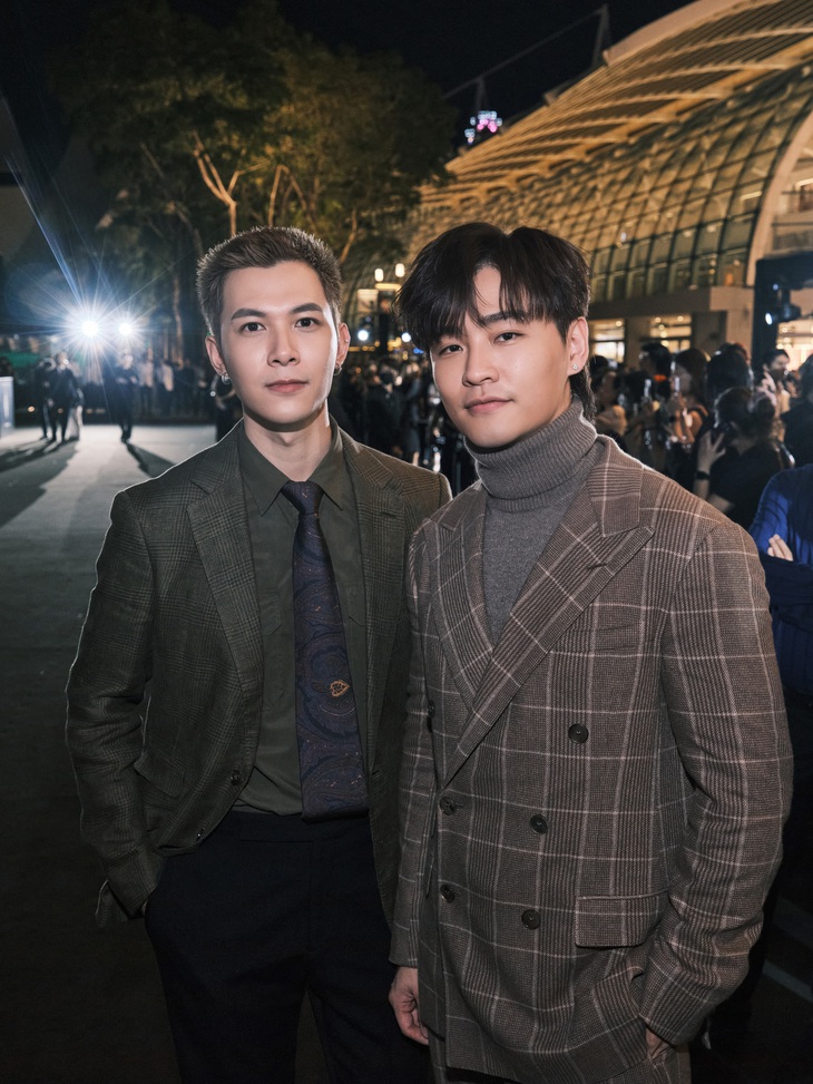 Đọ visual cùng diễn viên nổi tiếng Malaysia - Alvin chong