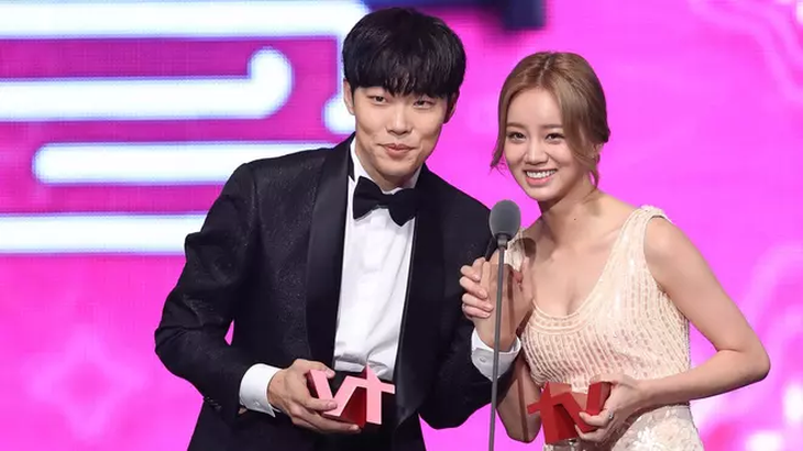 Lee Hyeri và Ryu Jun Yeol đã có đến 7 năm hẹn hò&nbsp;