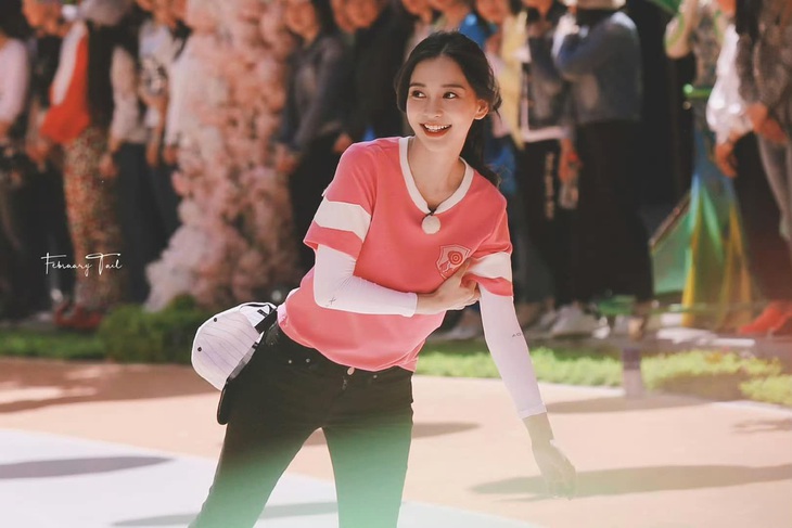 Sự nhiệt tình, chơi hết mình của Angelababy tại chương trình Keep Running đã chiếm được nhiều tình cảm của khán giả trong và ngoài nước